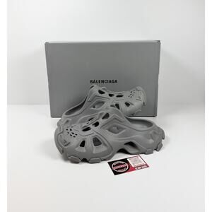 Balenciaga Foam Runner Slip-On in Light Gray sz 39 men/ fits sz 7-8 US. Medium-772774W3RNY9012_F.jpg?v=5 main image 2